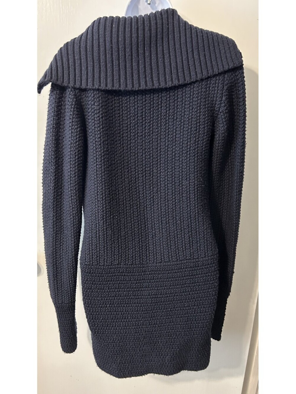 Citizens Of Humanity Navy Button Front Sweater size M - Merino Wool - Luxury - Picture 2 of 7